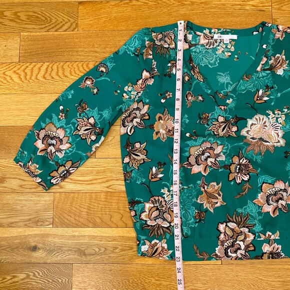 DR2 Woman’s Flower Floral Vneck Blouse Long Sleeve Size Small - Picture 8 of 10